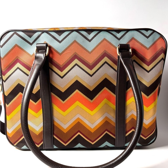 Missoni for Target Chevron Patterned Overnight Bag NWOT - Picture 1 of 8